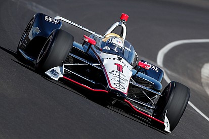 Newgarden tests modified IndyCar windshield at Indy