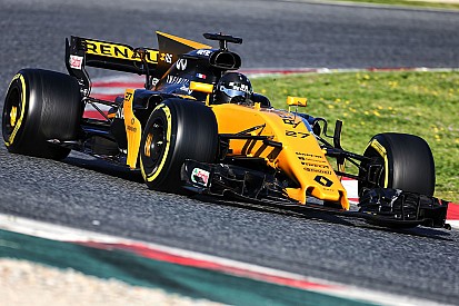 Renault "нікого не атакує" запитом щодо використання мастила