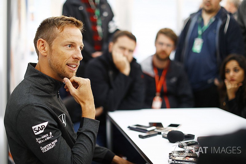 McLaren oferece função de embaixador a Button
