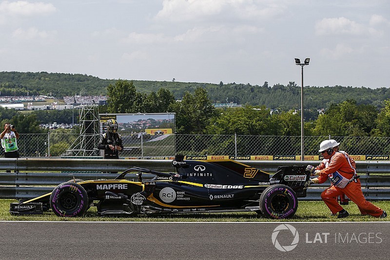 Renault gets suspended fine for rare tyre mix-up