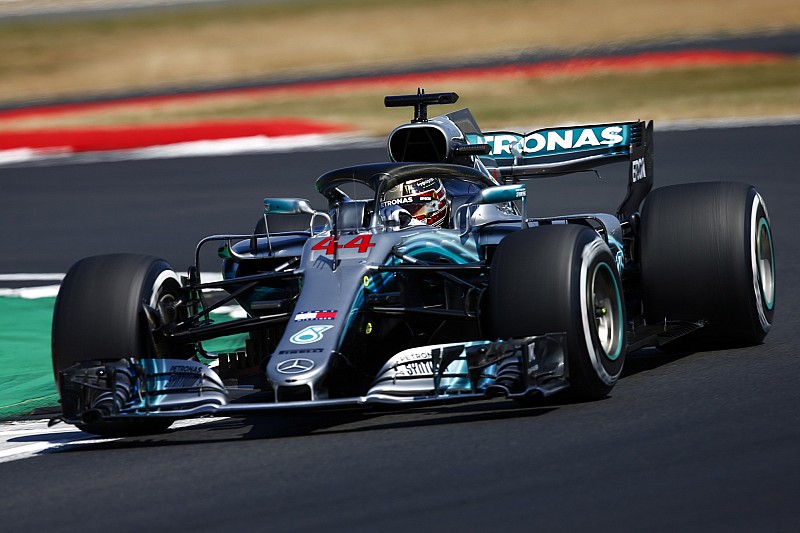 Britanya'da günün pilotu Hamilton