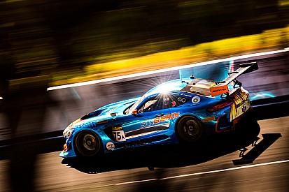 Fumes leave Whincup dizzy at Bathurst