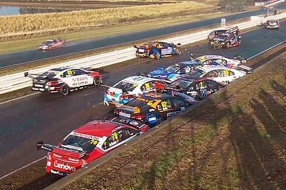 Chaos en Tasmanie, Van Gisbergen et Coulthard vainqueurs