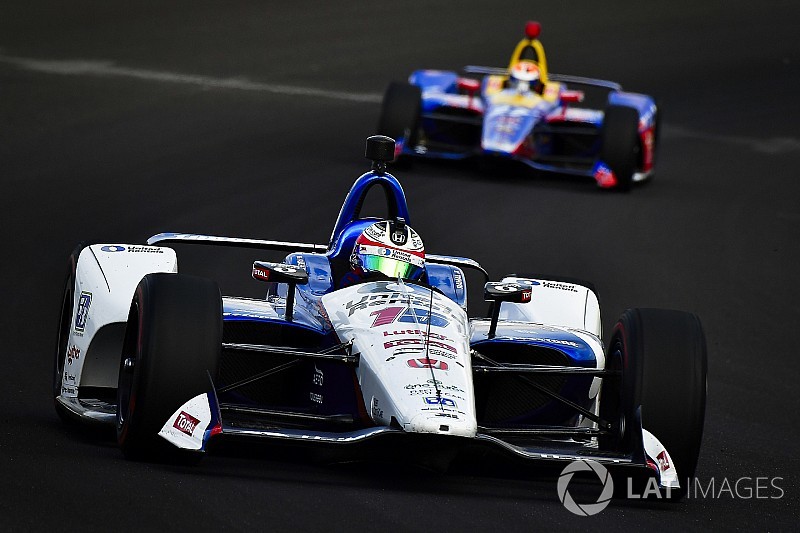 EL4 - Rahal en tête, Hildebrand dans le mur