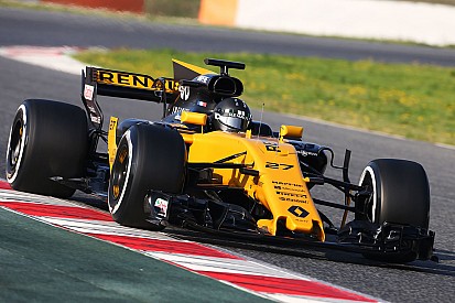 La FIA obliga a Renault a modificar su alerón trasero