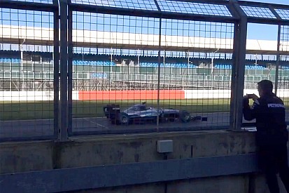 El nuevo Mercedes salió a la pista en Silverstone