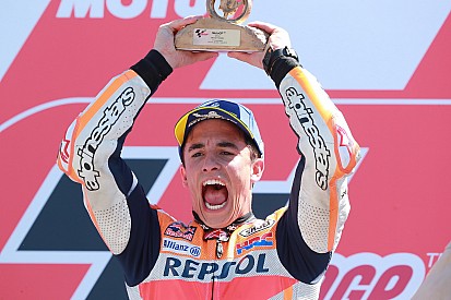Márquez se lleva la carrera del año en Assen