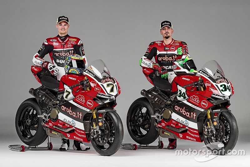 Ducati представила мотоцикл WSBK 2016 года