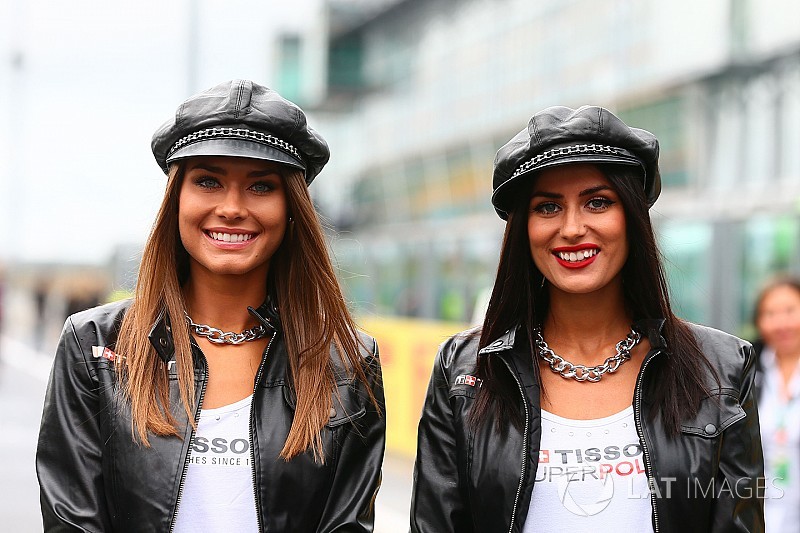 Grid Girls roubam a cena em autódromos pelo mundo