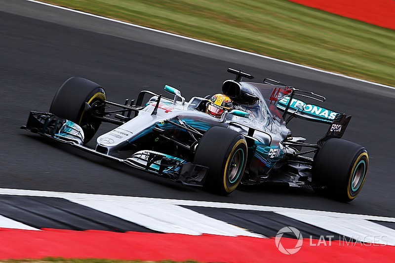 Formel 1 2017 in Silverstone: Lewis Hamilton mit Rekordrunde auf Pole