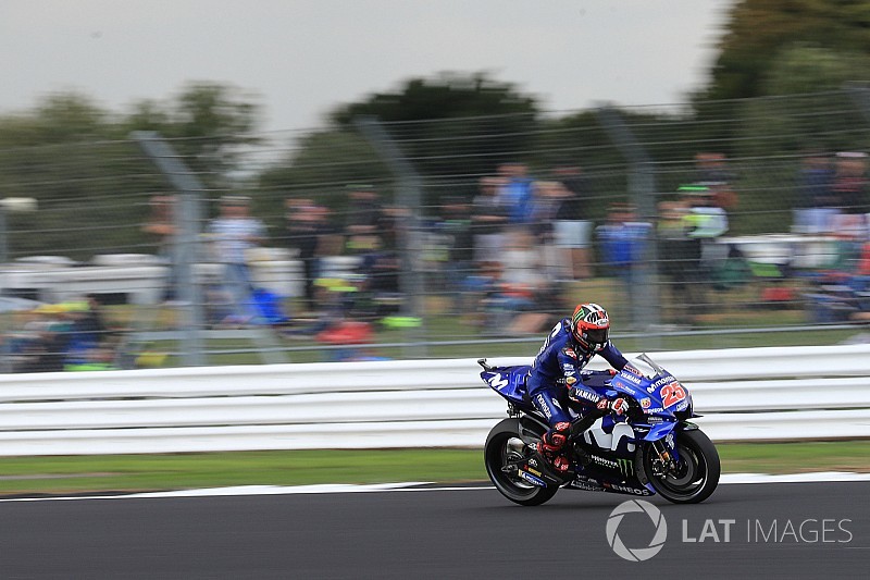 Viñales recupera sensaciones con el mejor tiempo del warm up en Silverstone