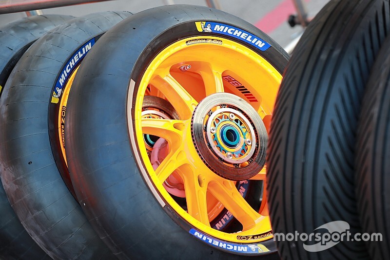 Aspal baru Silverstone, Michelin bawa empat pilihan ban