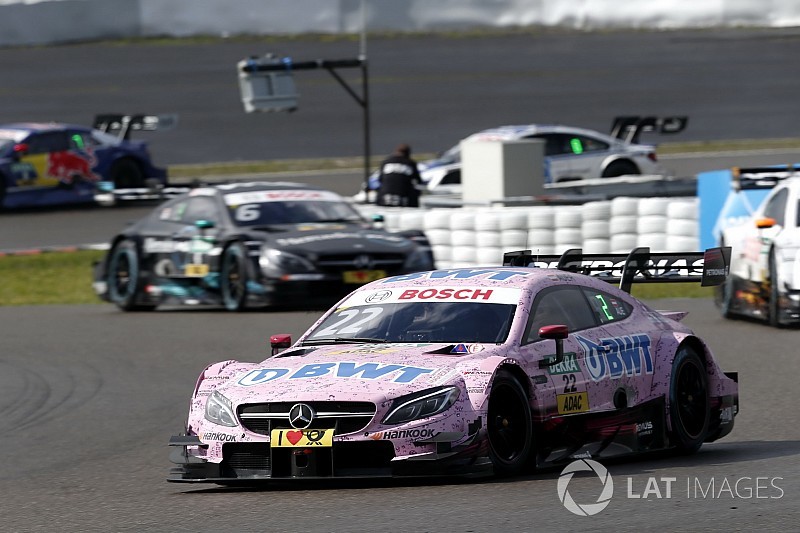 DTM на Нюрбургринзі: Ауер виграв недільне тренування