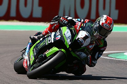 WorldSBK Inggris: Meski terjatuh, Rea pimpin FP1