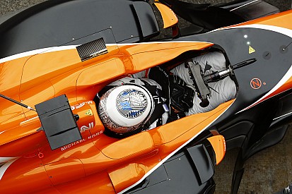 Según Alonso, el piloto ahora es aún menos importante que en 2016