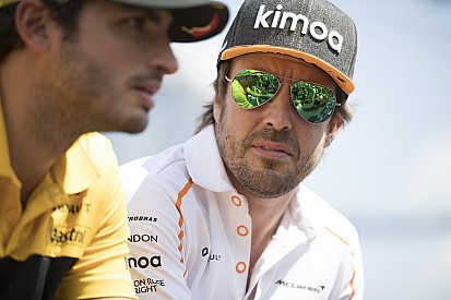 Alonso tönkretenné Sainz karrierjét a csapattársaként?