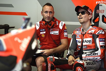 Engenheiro de pista de Lorenzo não o seguirá na Honda