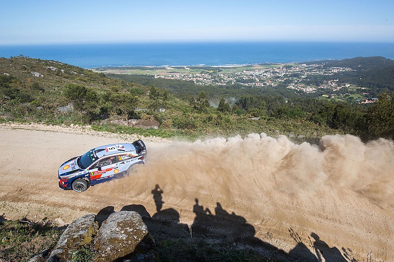 WRCポルトガル金曜:ヌービル首位。オジェ&トヨタ勢に相次ぐトラブル