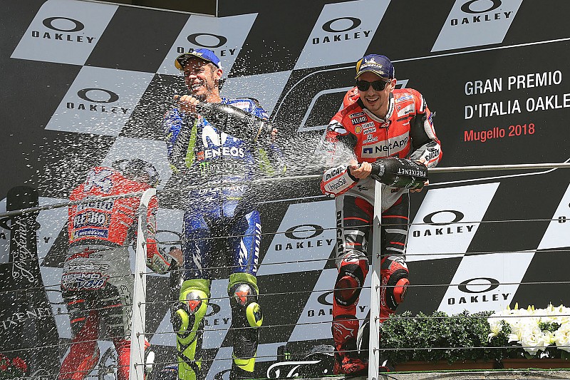 Lorenzo logra su primer gran premio con Ducati