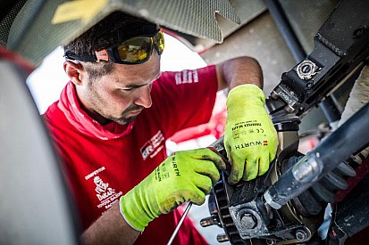 Dakar: Luca Lorenzato, un meccanico tricolore al servizio di Al-Attiyah