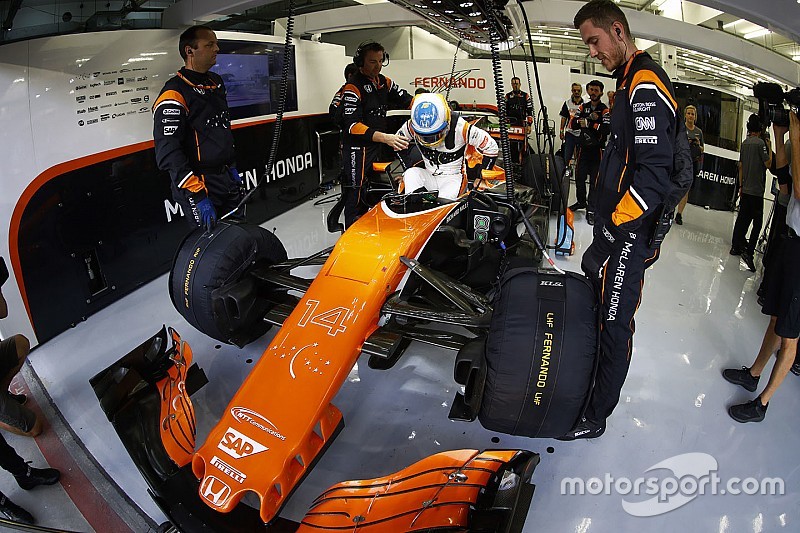 【F1】アロンソ、”ホンダパワー”の不足を無線で訴える