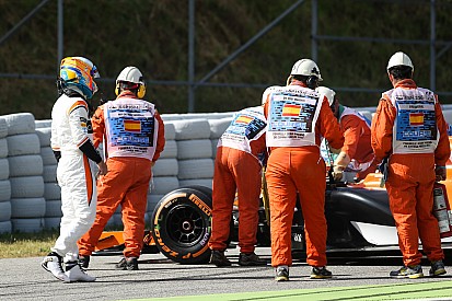 Le déclin de McLaren-Honda en 2017, une "humiliation" pour Alonso