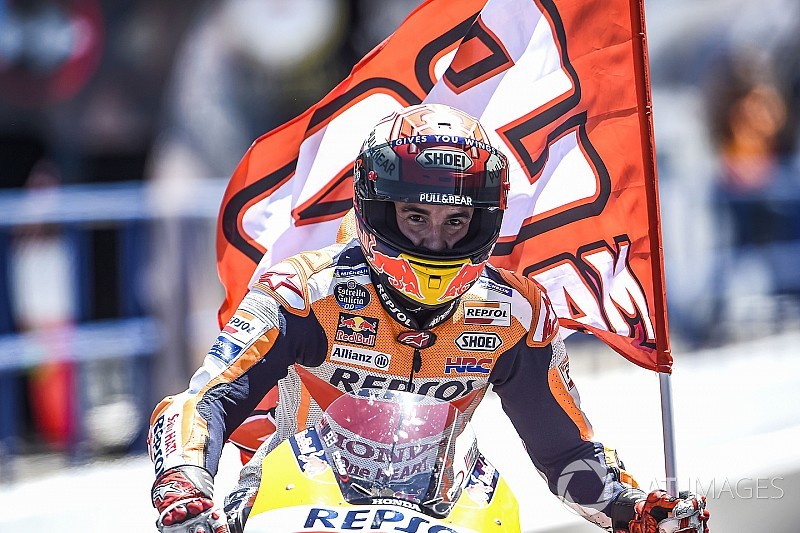 Márquez: “Crutchlow tem exatamente a mesma moto que eu”
