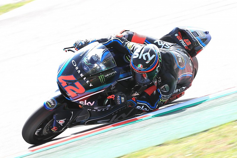 Moto2 Assen: Bagnaia aan kop, crash voor Marquez