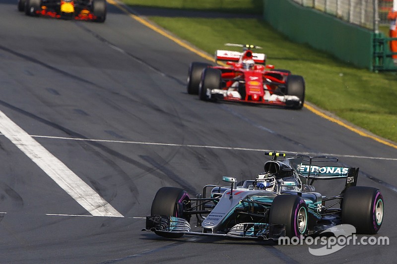 Боттас визнав перевагу Ferrari
