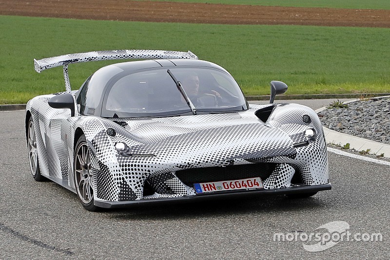 Spyshots: Erste Bilder vom neuen Dallara Stradale