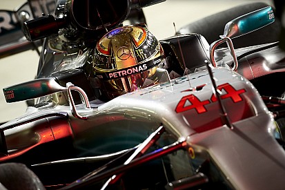 Lewis Hamilton ingin lanjut balap F1 sampai 2020