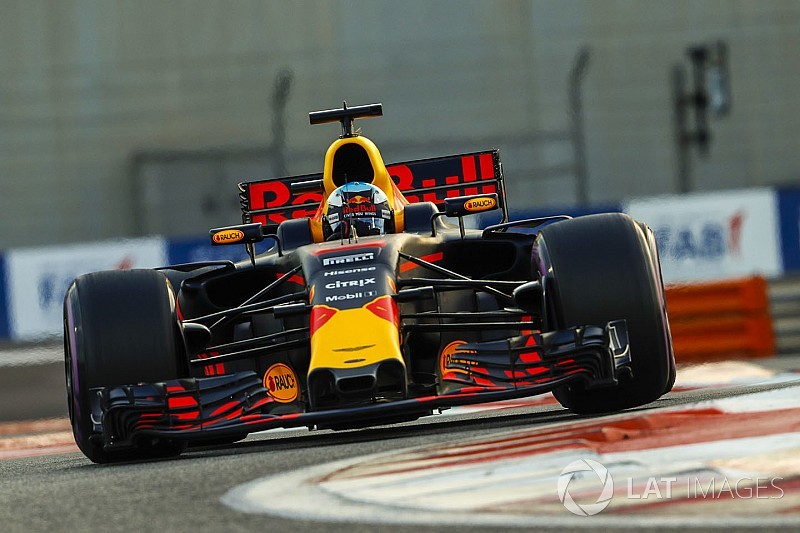 Daniel Ricciardo von Max Verstappen unter Druck gesetzt