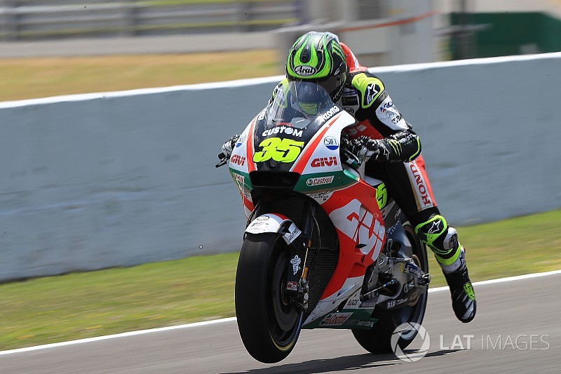 Crutchlow: “Nos peleamos como locos con la moto”