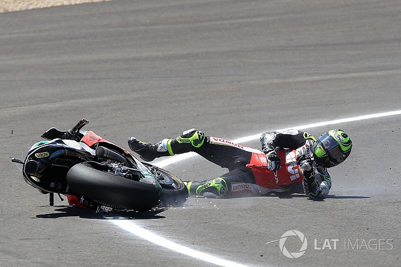 Keine Frakturen: Crutchlow bei schwerem Crash im Glück