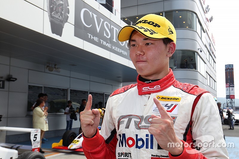 小高一斗が今季初V、角田裕毅の連勝がついにストップ|FIA-F4第7戦