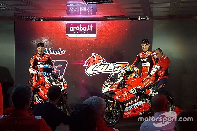 У Ducati показали мотоцикл для нового сезону Супербайка