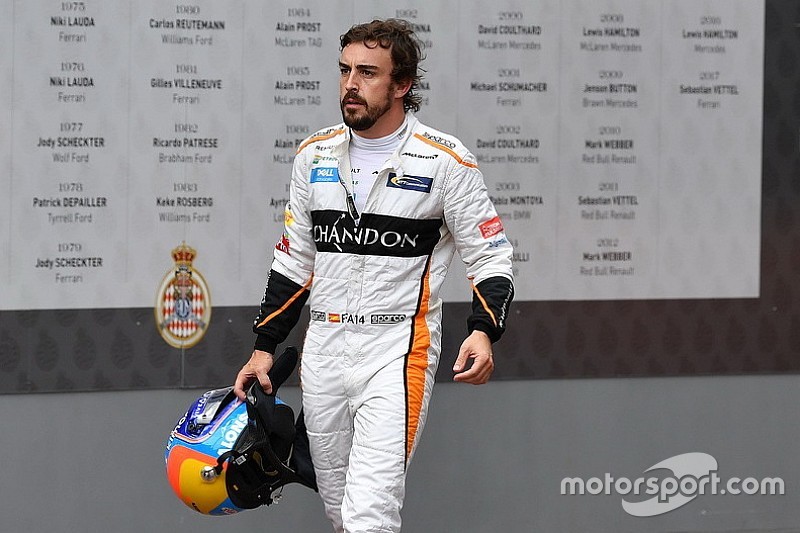 Alonso, yolda kalmadan iki tur önce güç kaybetmiş