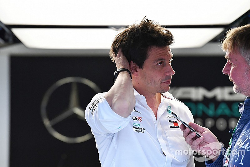 Wolff: Mercedes ile Ferrari savaşını lastikler yönlendiriyor