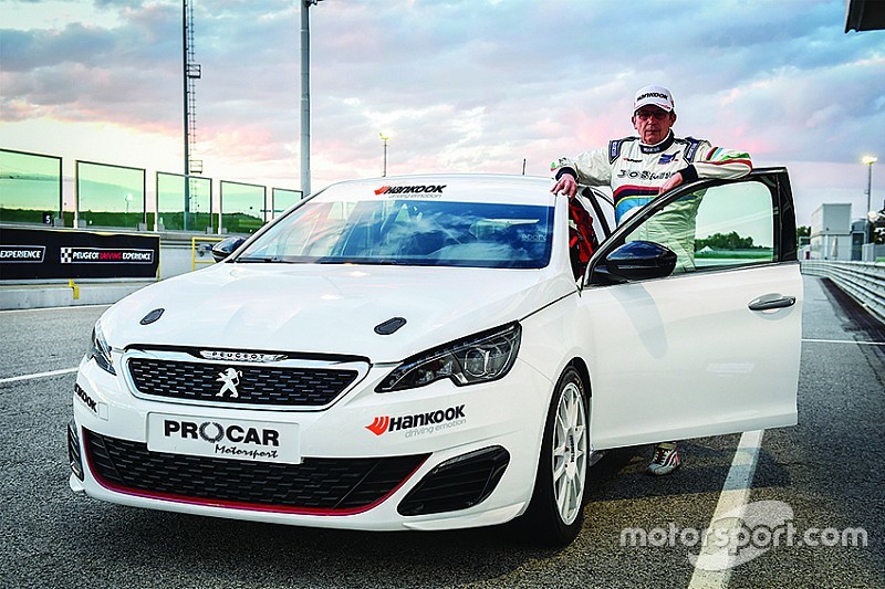 Primi test positivi per la Peugeot 308 Mi16 in versione TCS