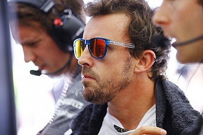 McLaren permite a Alonso ir a Indy 500 para convencerlo de renovar