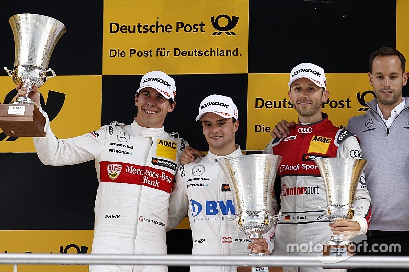 DTM на Лаузіцрингу: Ауер домінує в першій гонці