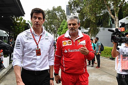 Mercedes lamenta el mal momento de Ferrari