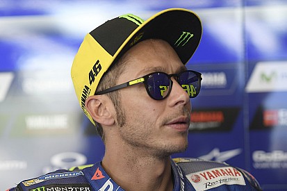 Rossi'nin gridde ittiği kadın Çekli bir bakanmış