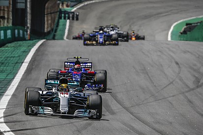 Hamilton: DRS é um band-aid para esconder falhas da F1