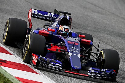 Сайнс не списує проблеми STR на двигун Renault
