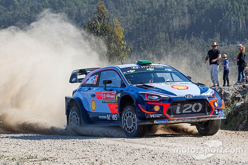 Portogallo, PS7: brutto incidente di Paddon. Stage sospesa!