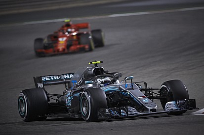 A Mercedes szerint a Ferrari rögtön spórolni kezdett a Bahreini GP-n