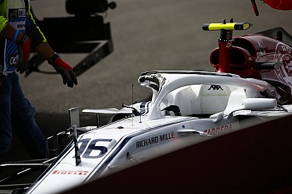Whiting ziet belang halo: Alonso had anders wellicht hoofd Leclerc geraakt