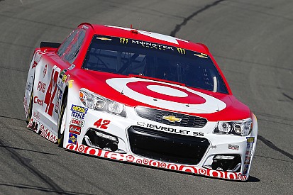 Kyle Larson gana la etapa 1 en California