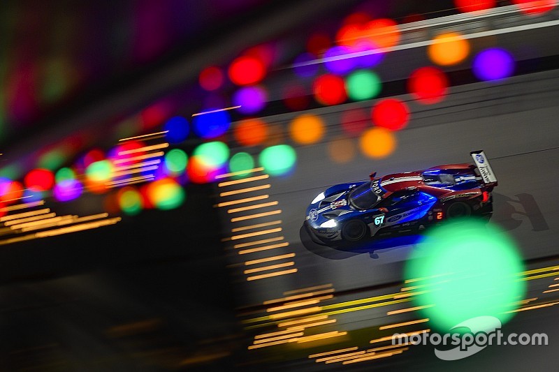 Fotogallery: le immagini più belle della 24 Ore di Daytona 2018